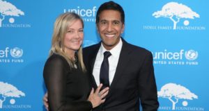 Dr. Sanjay Gupta Bio, Age, Family, Wife, Daughters, Salary, Net, House