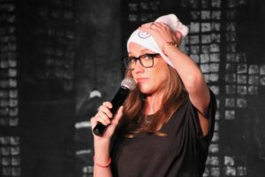 Read more about the article Kat Timpf Bio, Age, Height, Family, Husband, Surgery, Health, Salary, Net Worth, Fox News